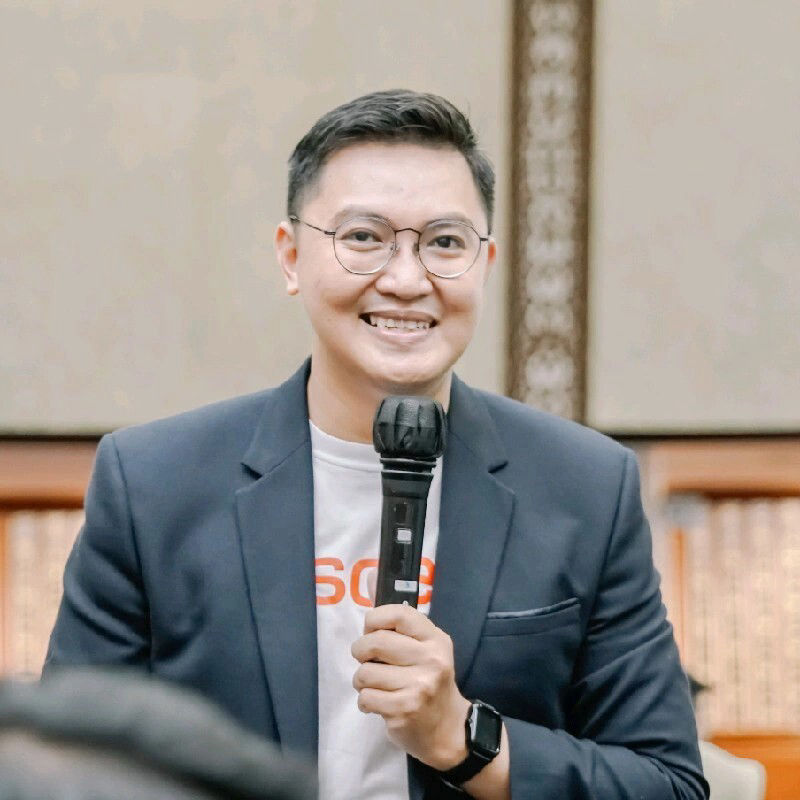 inar The Future of Customer Service Exploring Generative AI with